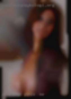 I'm a 35yr old freak who loves girls for me to fuck!