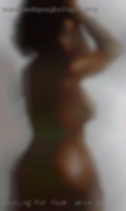 Looking to fuck in Erie, PA for  some fun and I live alone.